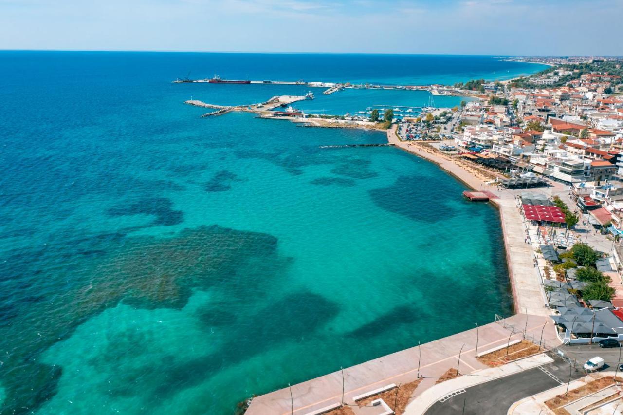 Maravilla Seaview Apartment ネア・ムダニア エクステリア 写真